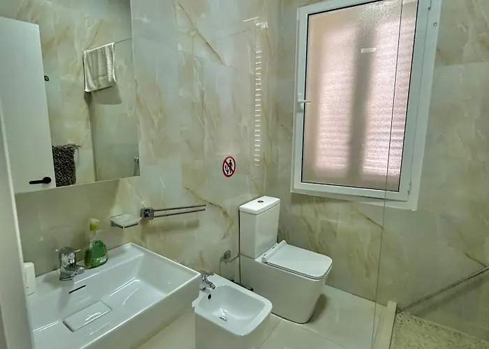 Sea Treasure Villa Golem (Tirana)